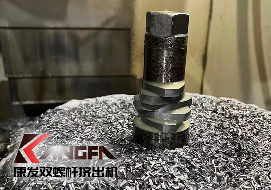 康發(fā)四大關(guān)鍵技術(shù)于一體綜合優(yōu)勢(shì)！現(xiàn)代化制造平臺(tái)、關(guān)鍵零部件制造技術(shù)自我把控！提供雙螺桿造粒機(jī)及成套裝置交鑰匙工程！