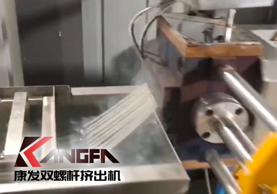 65高扭+PLC，尼龍加纖雙螺桿造粒機試機